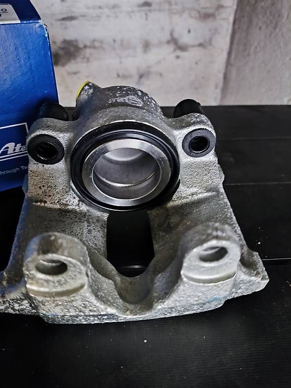 Toutes les pièces auto: Bremssattel Bmw E46 320i – Neuf avec emballage d'origine à Wattwil par Adnit23 1
