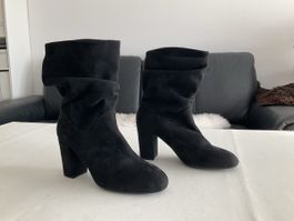 Stiefel Unisa schwarz Veloursleder Grösse 38 neuwertig
