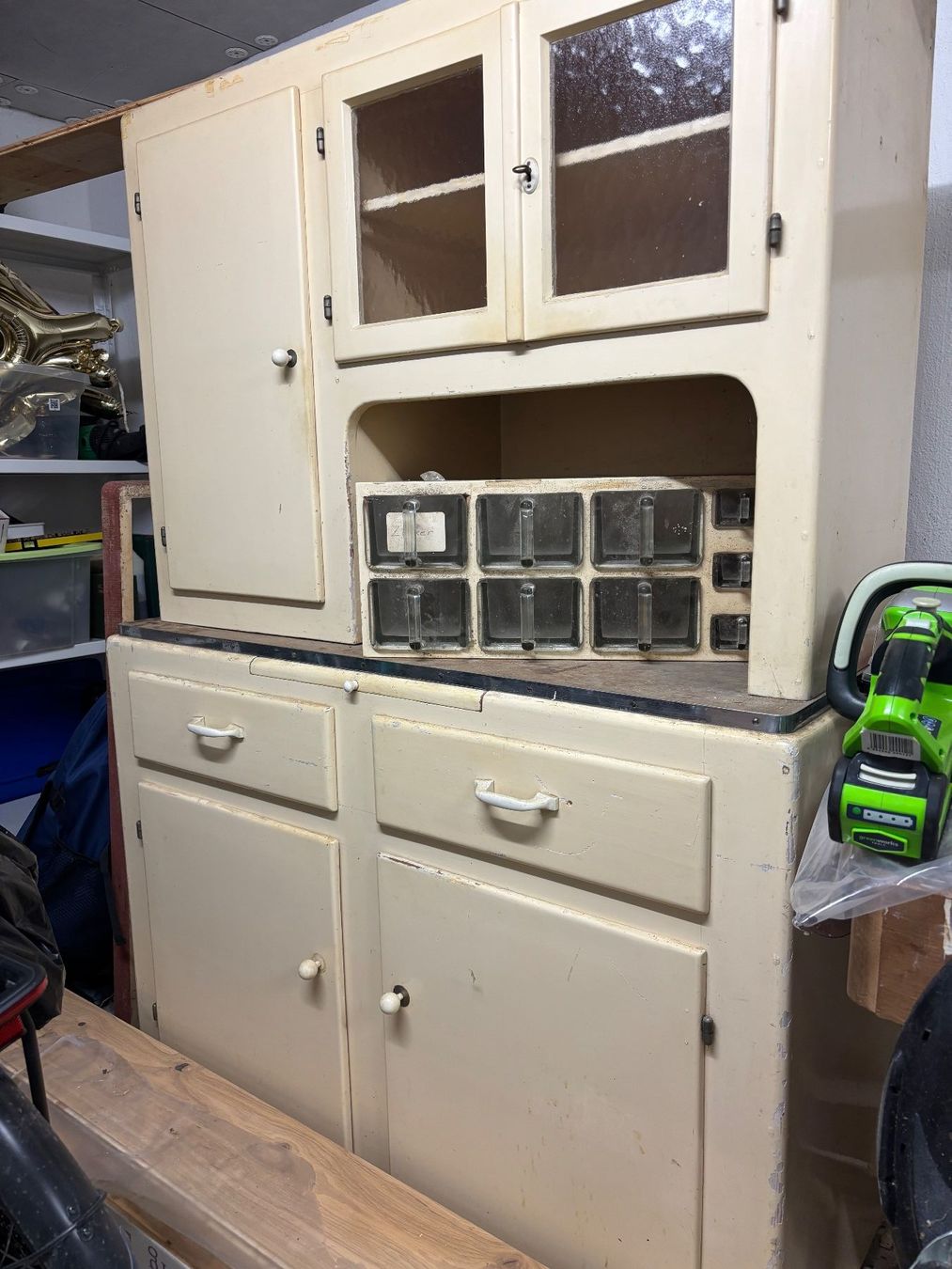 Credenze: Vintage Küchenbuffet – Usato da Wädenswil venduto da csc_c7c5 1