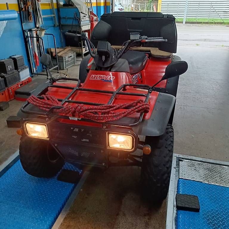 ATV / Quad: Arctic Cat 300 4x4 collaudato/MFK – Usato da Bironico venduto da aut_v8ks