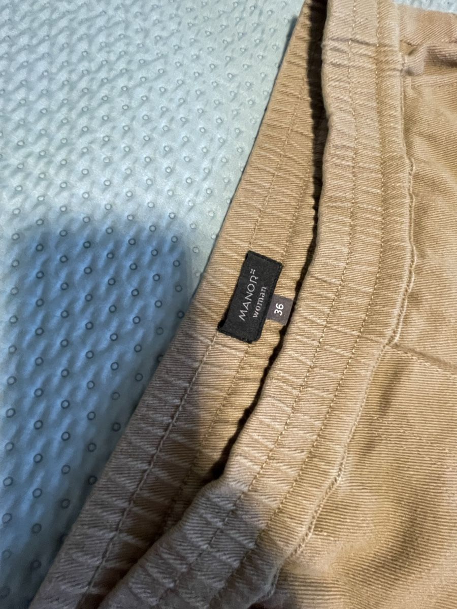 Manor Jeans: Manor Ballon Jeans Sand Farbe – Gebraucht aus Dübendorf von olh_rs5r 2