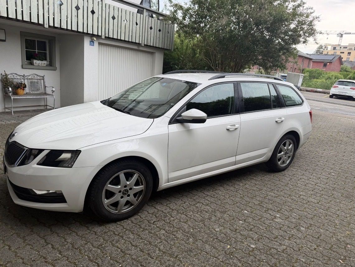 Skoda Automobili: Skoda Oktavia 1.6 – Usato da Affoltern am Albis venduto da amra01 1
