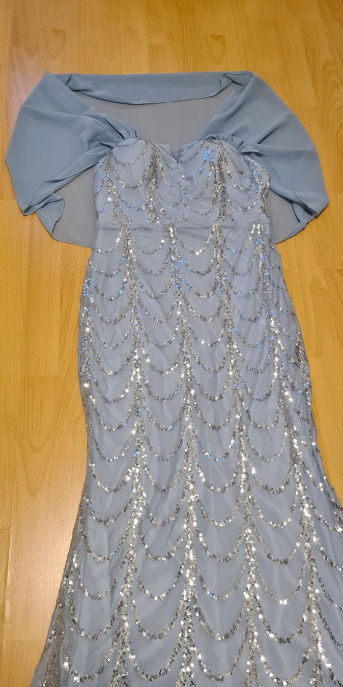 Vestiti: Elegantes, hellblaues Abendkleid mit Stola, Grösse 40-42 – Nuovo (secondo la descrizione) da Beromünster venduto da gha_pd9j 4