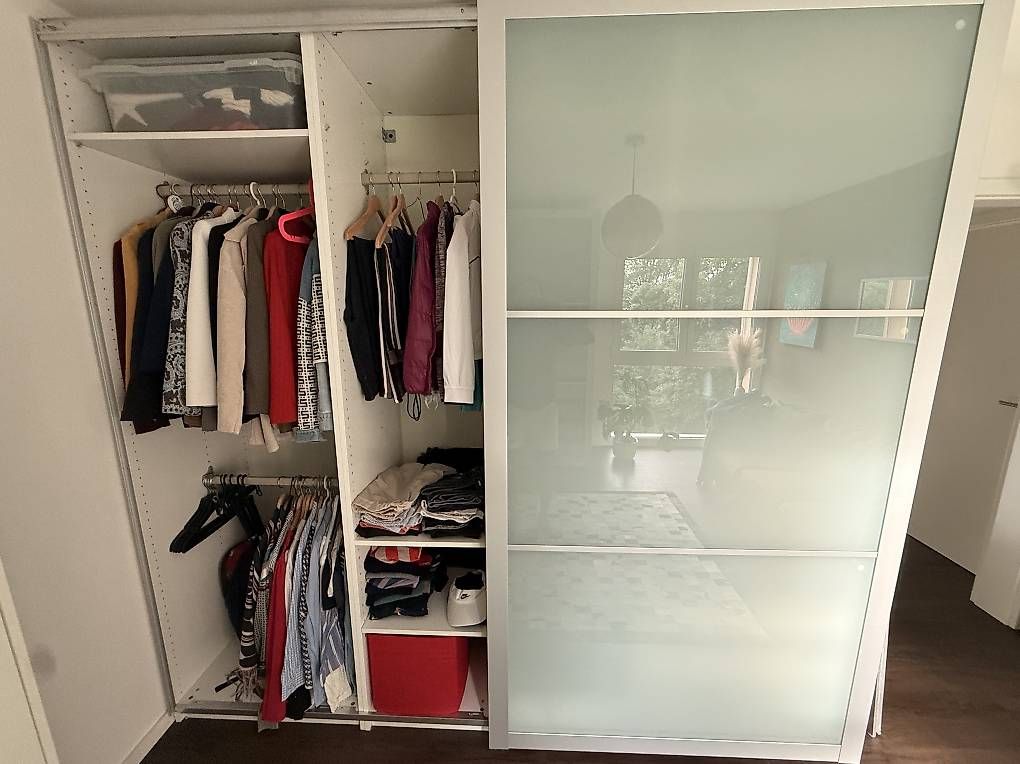Armadi: Armoire avec penderies et tiroirs – Usato da Pully venduto da Alexandre_Gordon
