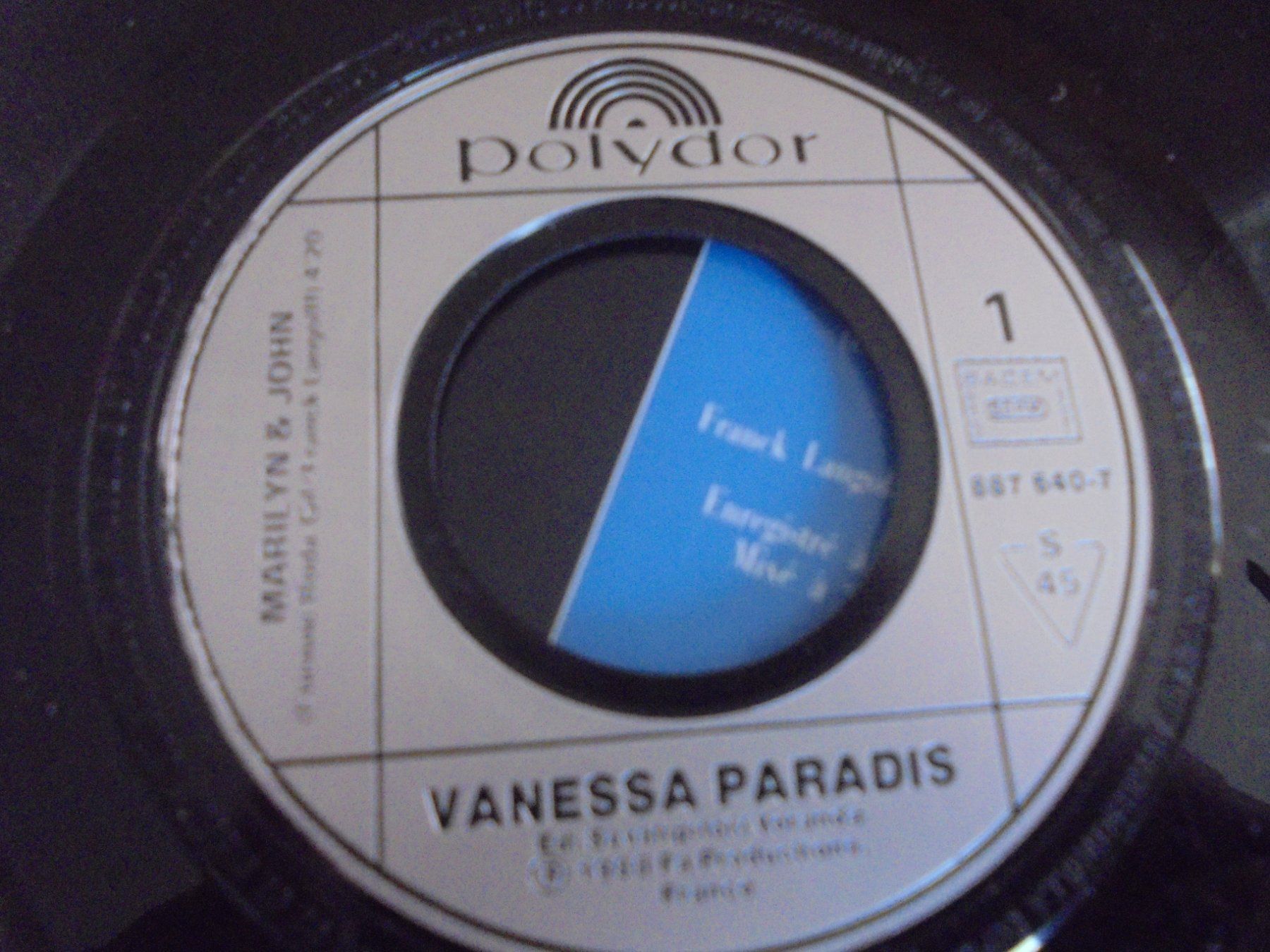 Dischi in vinile: Vanessa PARADIS " Marilyn & John" 45t dos fourre différente – Usato da Crissier venduto da Promopost 2