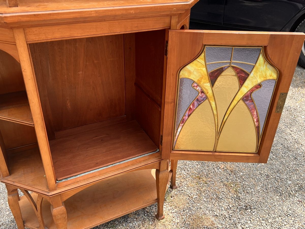 Vitrinen: Antike Vitrine (318) – Gebraucht aus Glattfelden von maa_qcj8 2