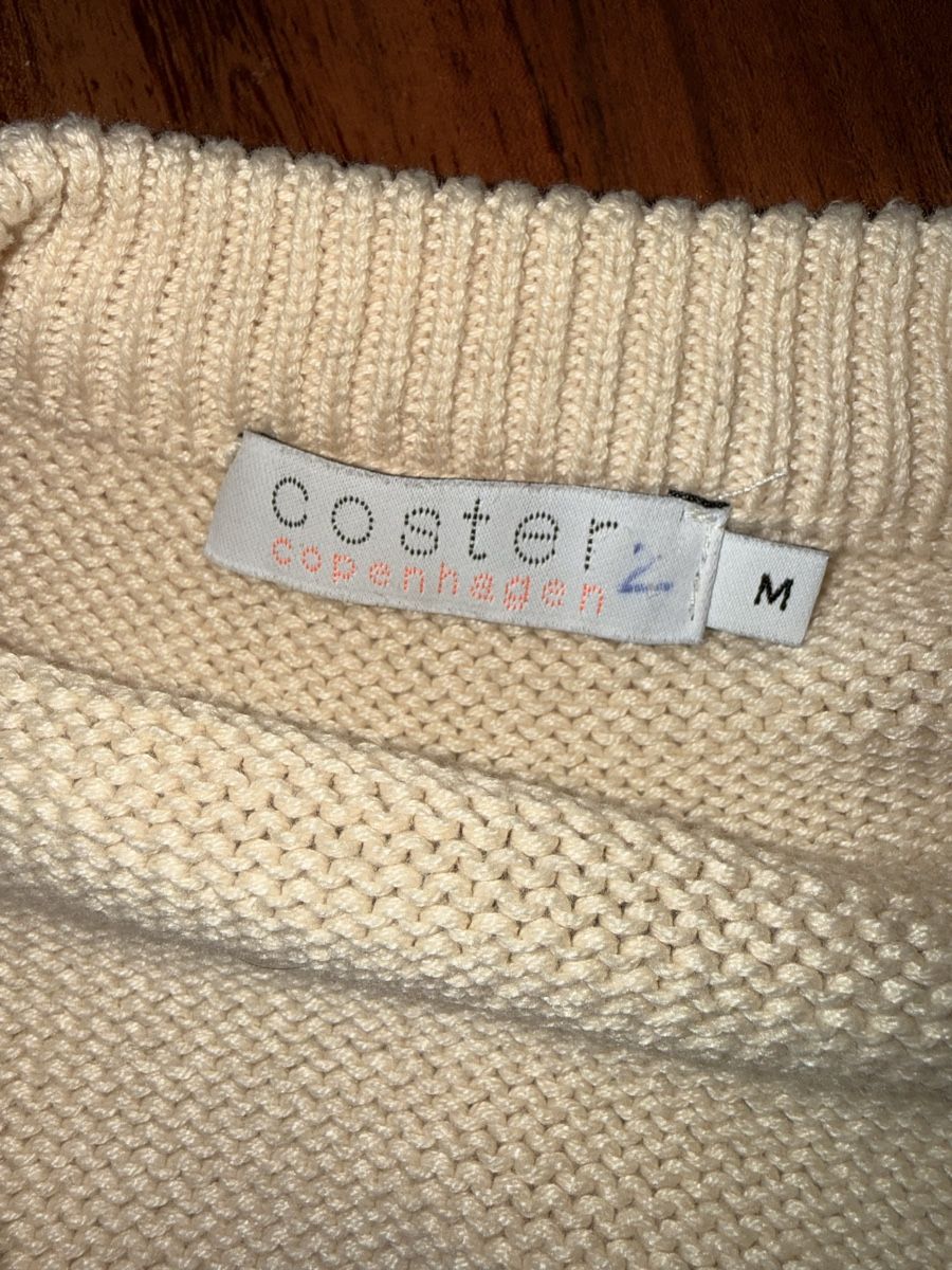 Copenhagen Pullover & Sweatshirts: Coster Copenhagen Strickpullover beige/schwarz, Gr. M Pulli – Gebraucht aus Staad SG von Chirrari 2