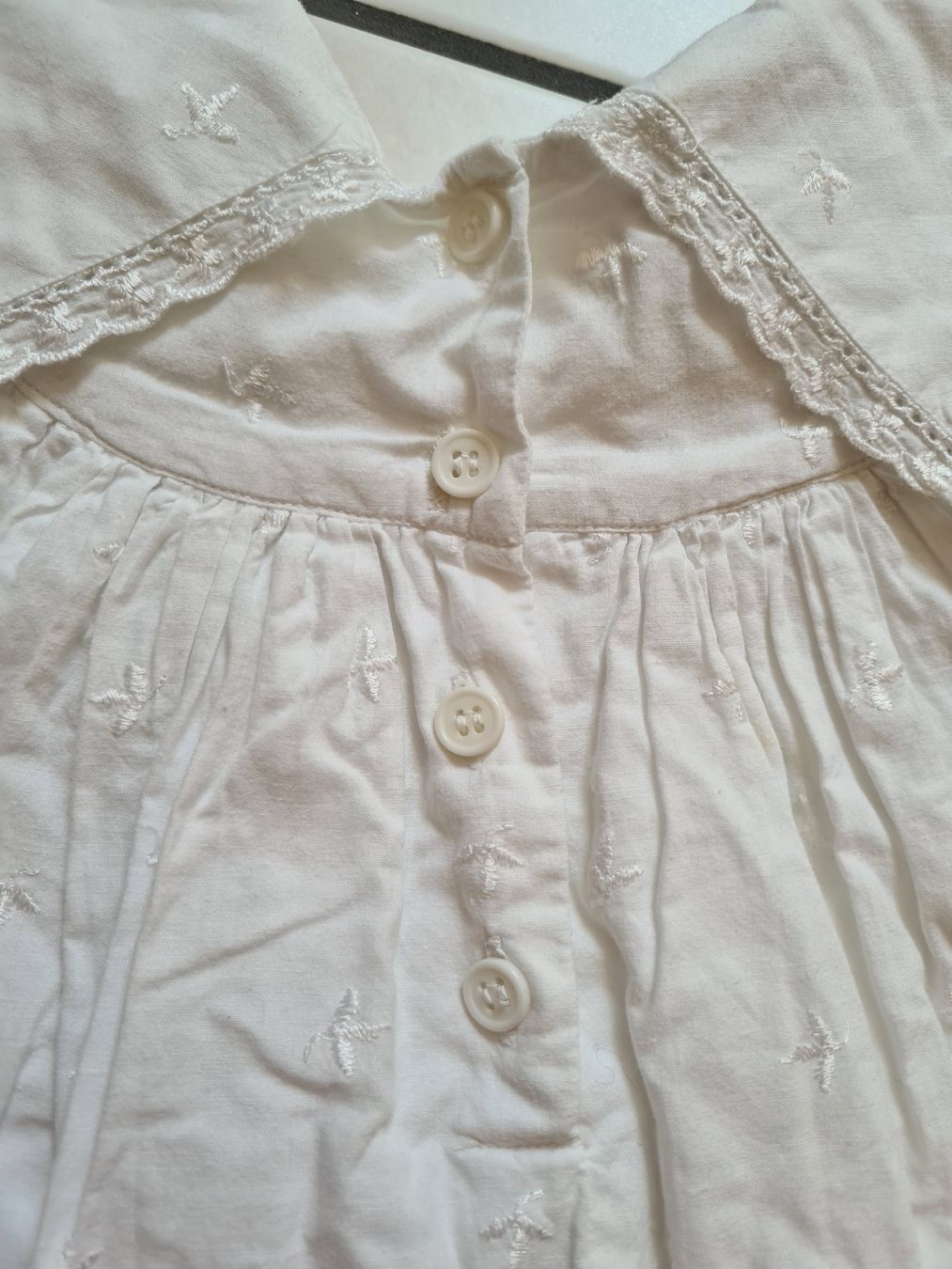 Vestiti & Gonne: weisses festliches Mädchenkleid Gr.116 – Usato da Ebikon venduto da Songbird85 7