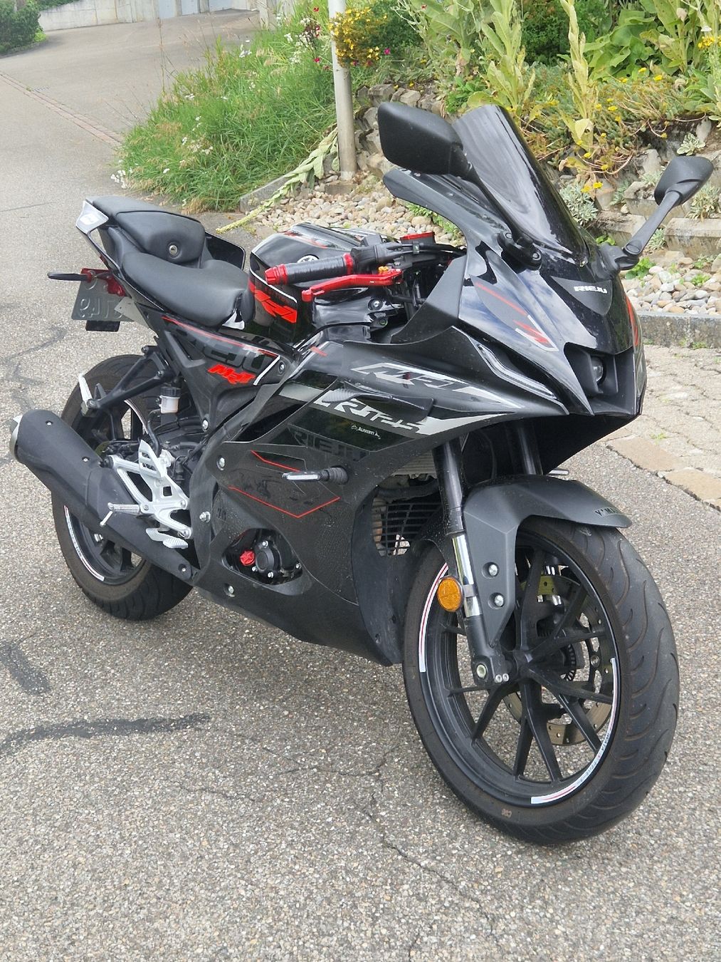 Yamaha Strada: Yamaha R125 Model Jahr 2024 – Usato da Remigen venduto da 07watch_collector 7