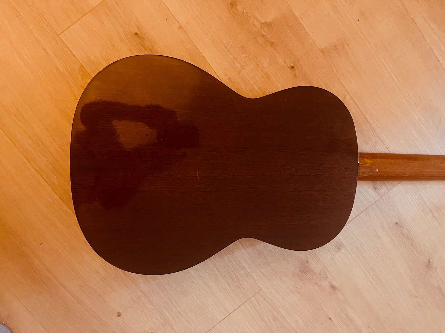 Strumenti musicali: Gitarre konventionell / Wandergitarrre – Usato da Solothurn venduto da auktion-schweiz 3