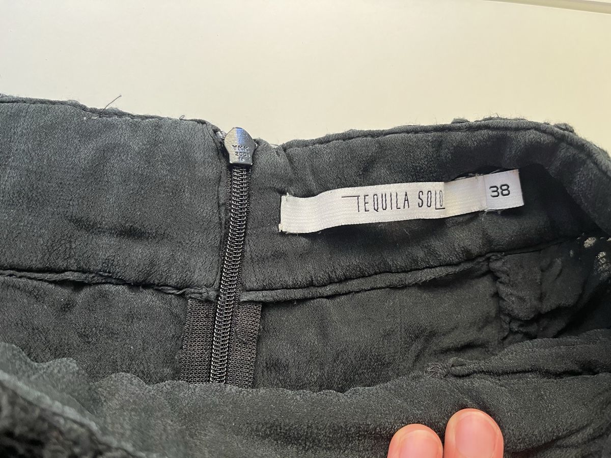 Pantalons: Mini short élégant dentelle noire  – D'occasion à Bern par ire_2lpy 2