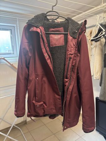 Winterjacke, bordeauxrot, warm gefüttert, Grösse M