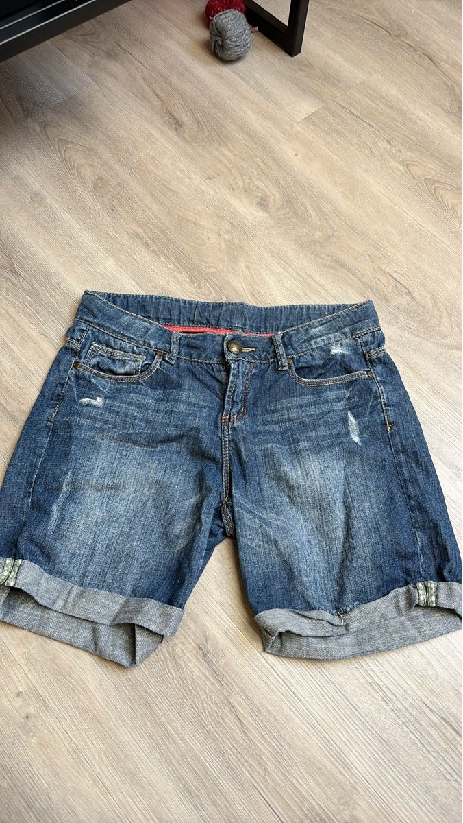Zara Pantaloni: Short enfant Zara – Usato da Courfaivre venduto da ame_d67y