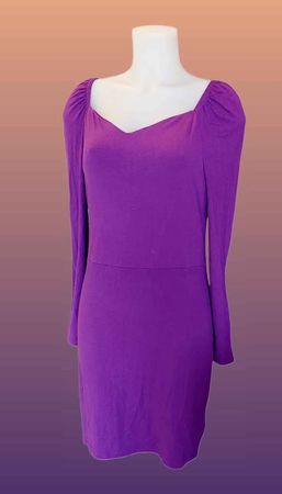 Leichtes schönes Kleid