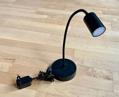 Moderne LED Schreibtischlampe schwarz mit Flexarm