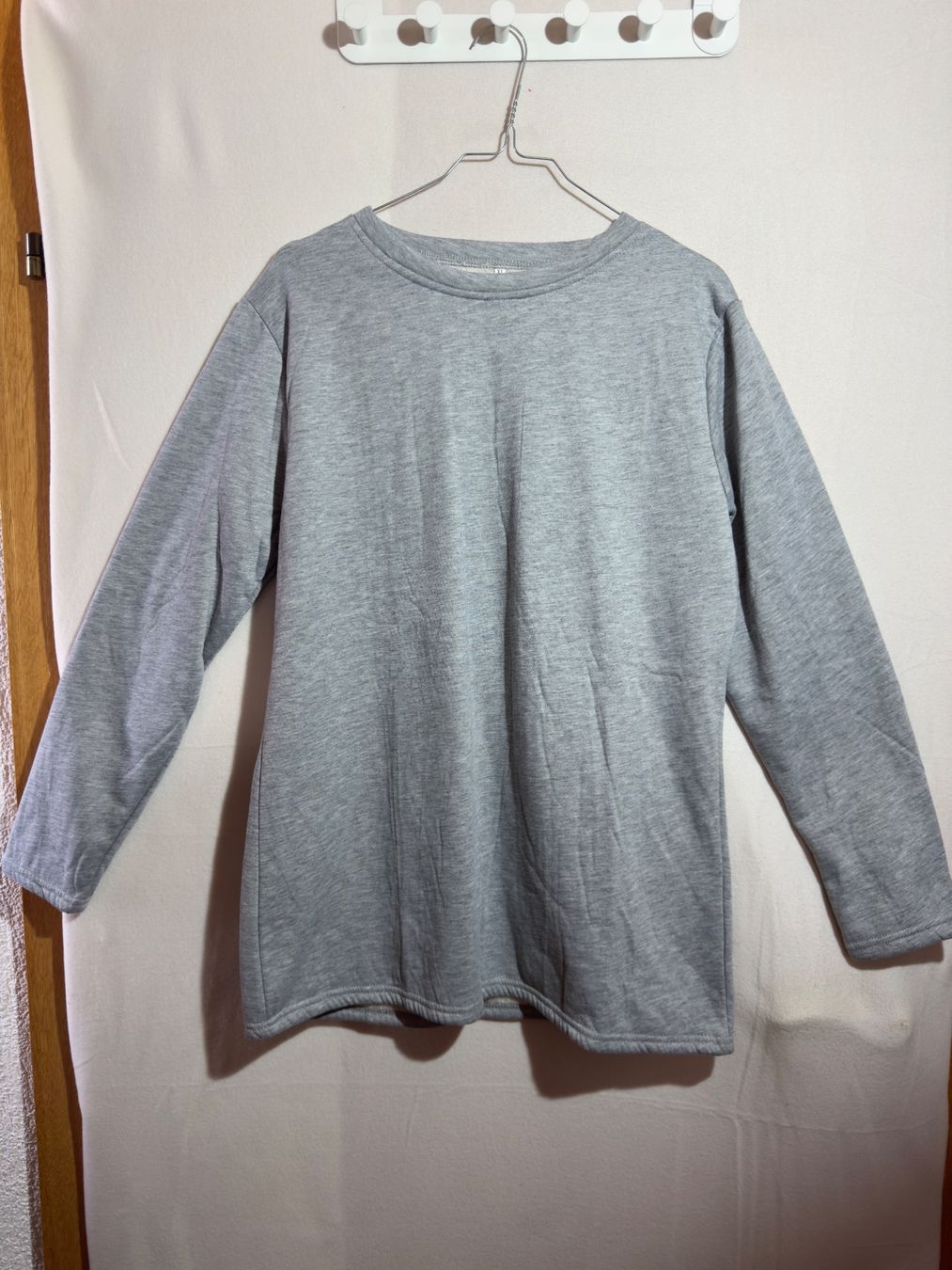 Maglioni & Felpe: Warmer grauer Pullover Gr. XL – Usato da Grosswangen venduto da second_hand_dress