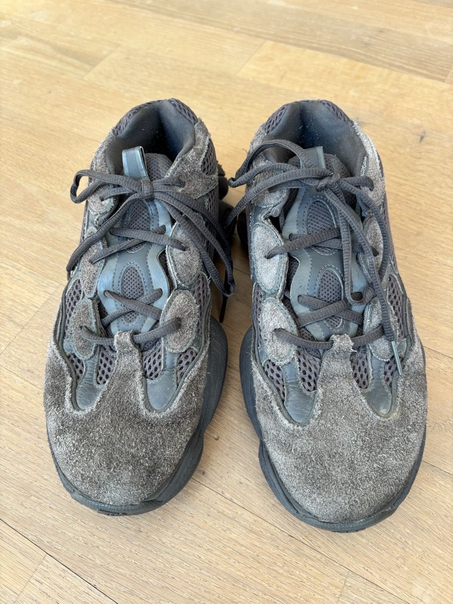 Adidas Scarpe da uomo: Adidas Yeezy 500 Granite – Usato da Thun venduto da Ajenjo