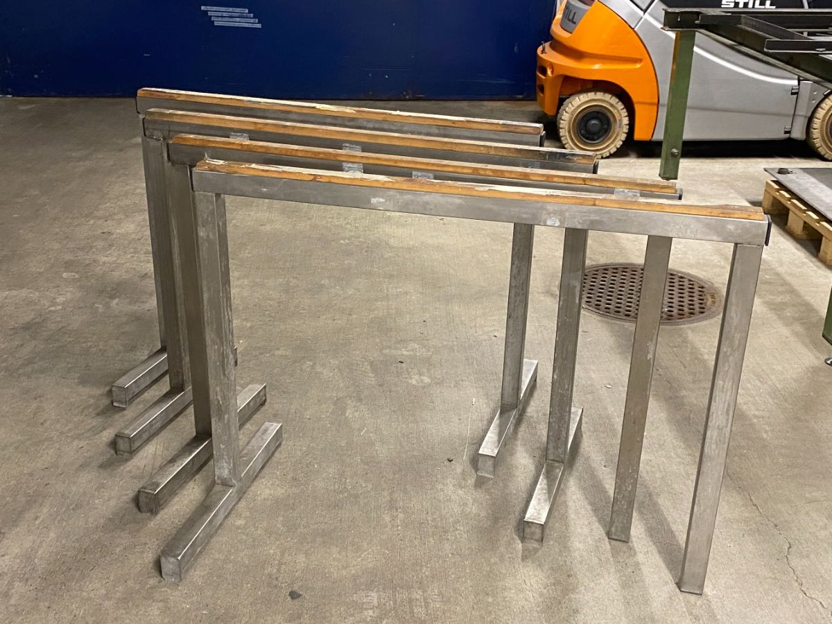 Altro in Decorazioni & Accessori: Unterstellböcke aus V2A – Usato da Höri venduto da ibag_8181