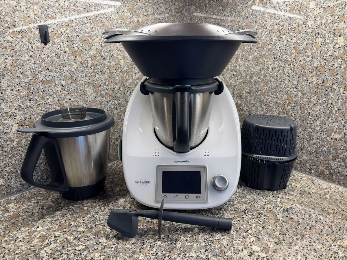 Thermomix Appareils de cuisine: Thermomix TM5 – D'occasion à Vezia par psoldo 2