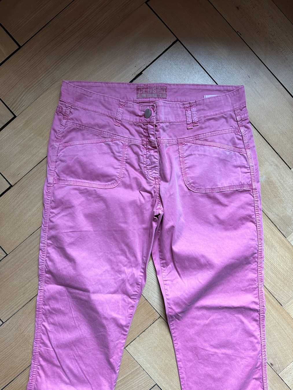 Closed Pantalons: CLOSED - Hose fuchsia W31 – D'occasion à Zürich par Diazaio 1
