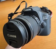 Canon EOS 2000D Kamera-Set – Wie neu