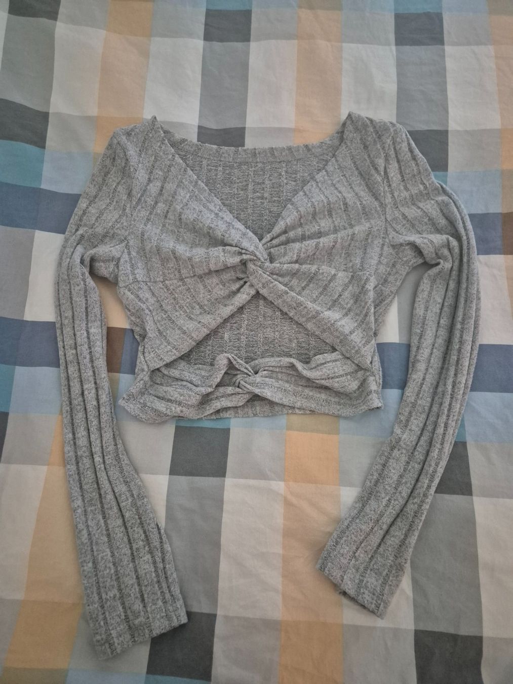 Lotti di vestiti: 11 Damenpullover Paket, verschiedene Farben, Grösse S/M – Usato da Glattfelden venduto da Jenoptik 2