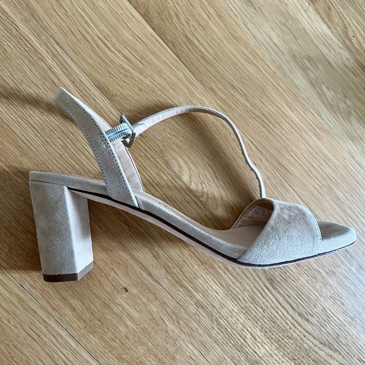 Unisa Damenschuhe: Sandales en daim – Gebraucht aus Lausanne von  3
