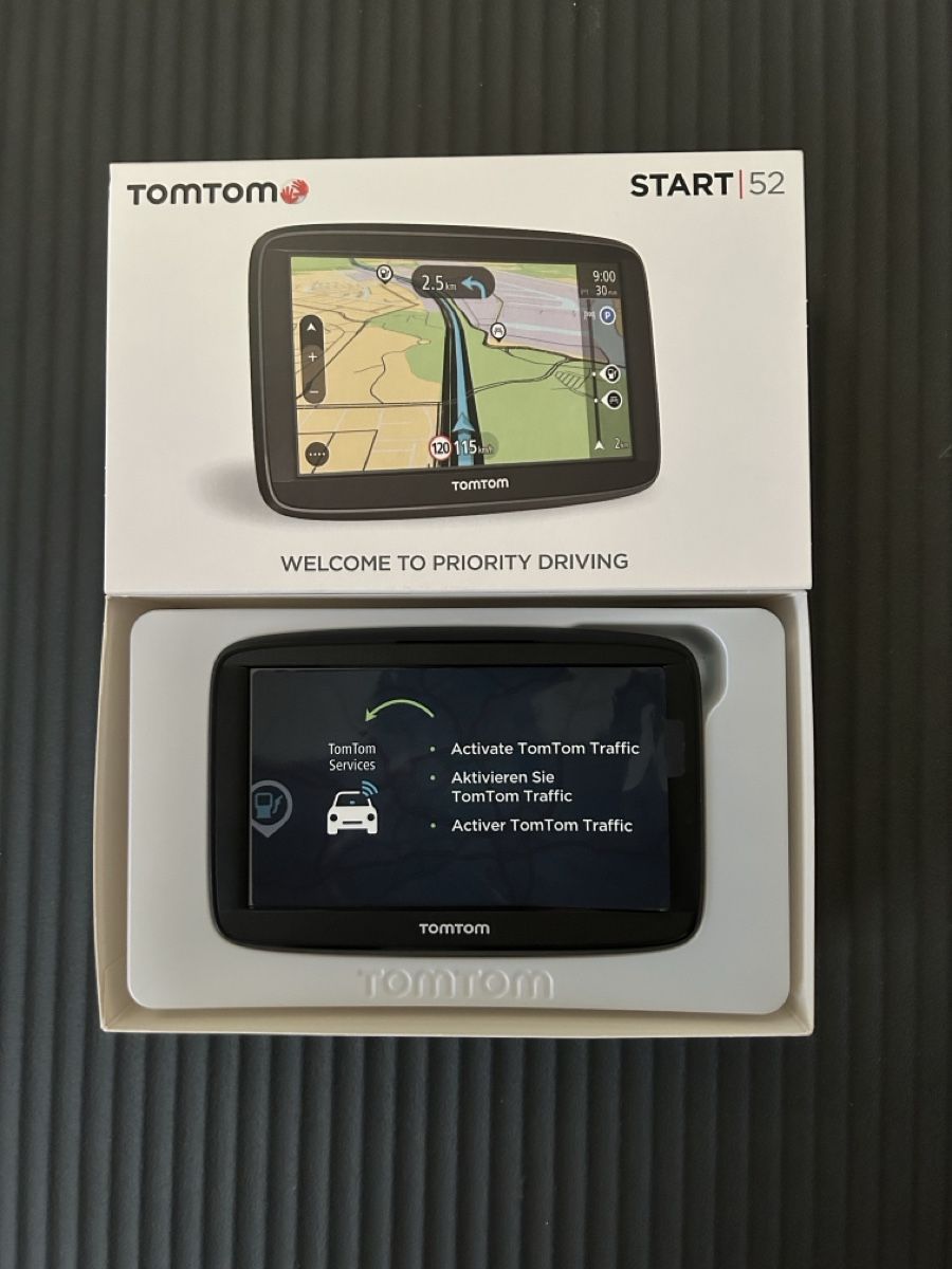 Tomtom Navigatori: TomTom Start 52 Navigation System – Nuovo (secondo la descrizione) da Basel venduto da Andrewg88
