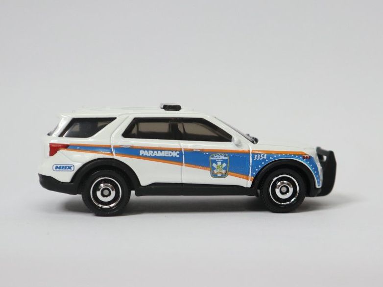 Matchbox Modellini d'auto: Matchbox Ford Police Interceptor Utility Polizei Paramedix – Nuovo e nell'imballaggio originale da Eschenbach SG venduto da Astalavista 3