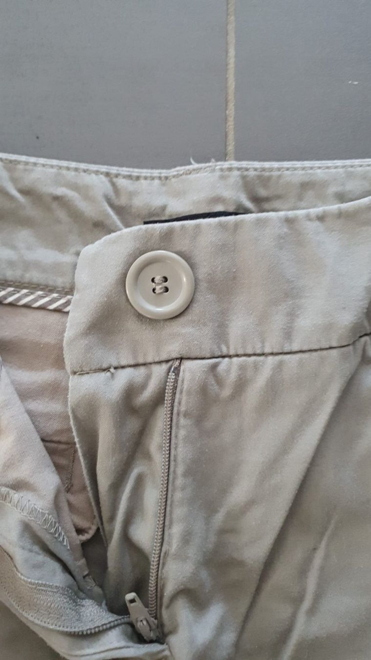 H&M Hosen: Graue, elegante Short, H&M, Grösse 34 – Gebraucht aus Schaffhausen von sabrina915 4