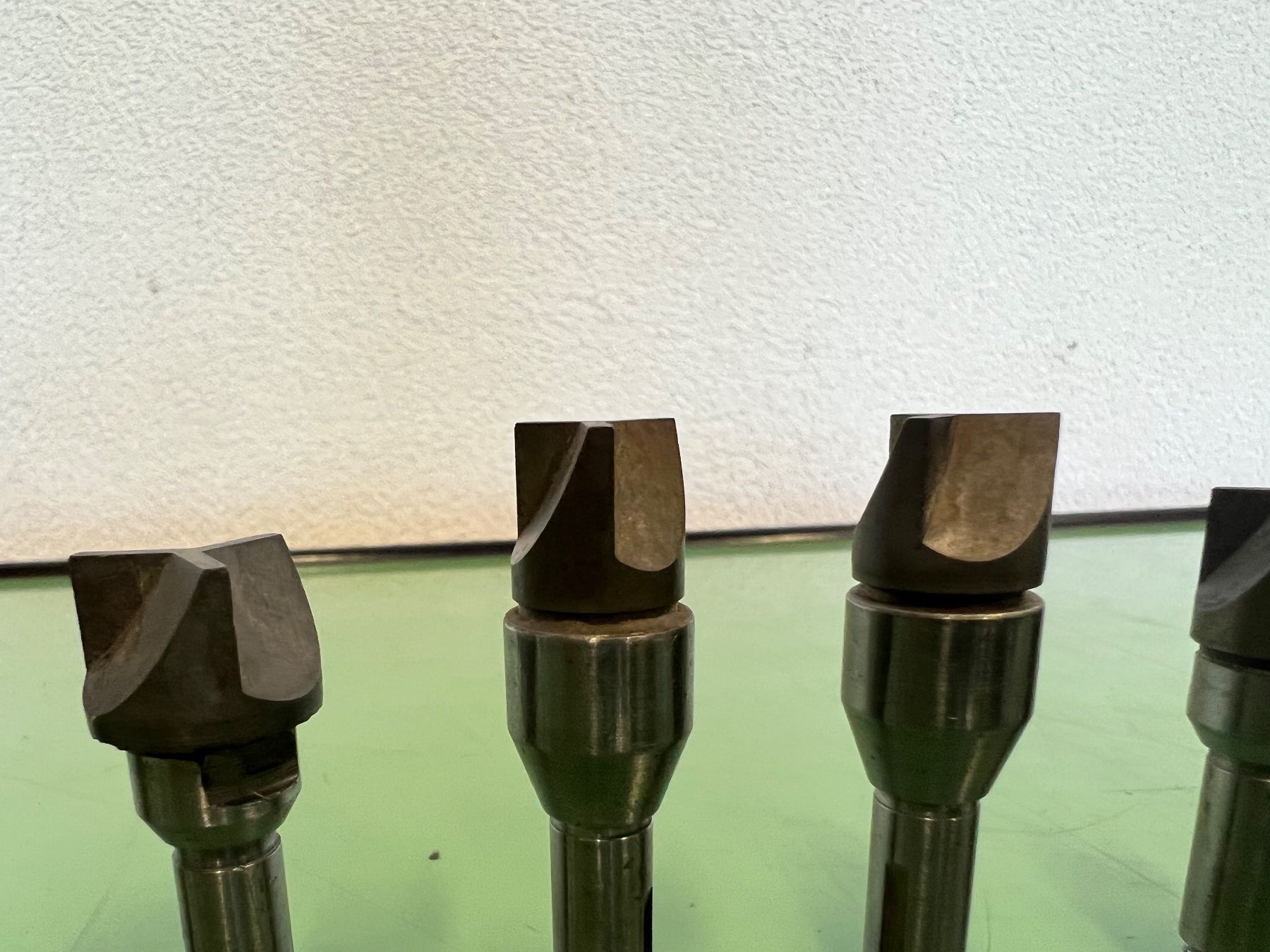 Alle Werkzeuge: Tasseaux portes-outils B8 – Gebraucht aus Aarberg von SNMachines 7
