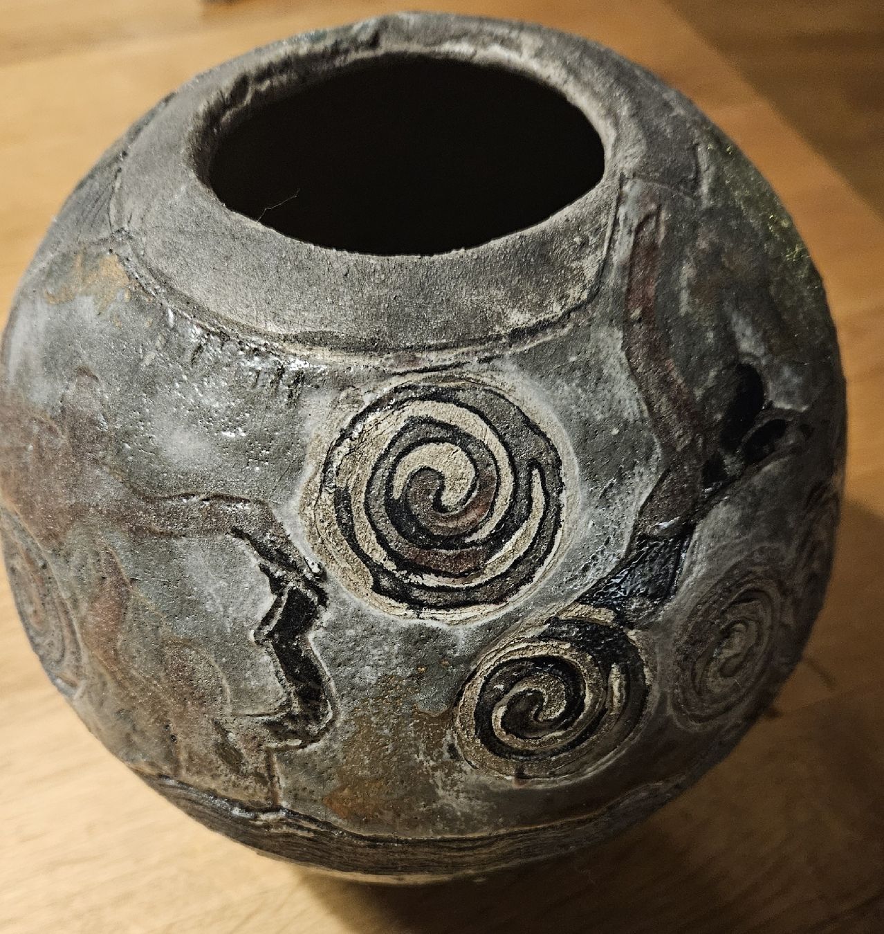 Vase & Récipients: Signed collectors vase – D'occasion à Bern par Ciprofloxacina 1