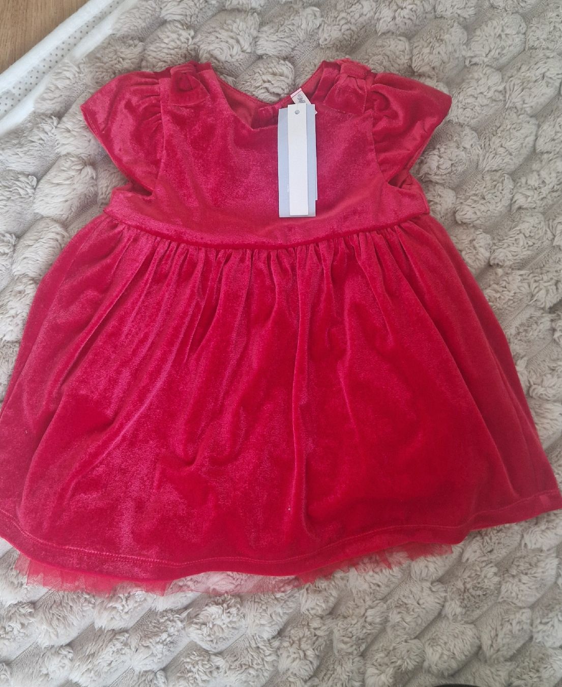 Vestiti & Gonne: rotes Samtkleid – Nuovo e nell'imballaggio originale da Dietikon venduto da matej069