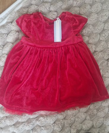 rotes Samtkleid