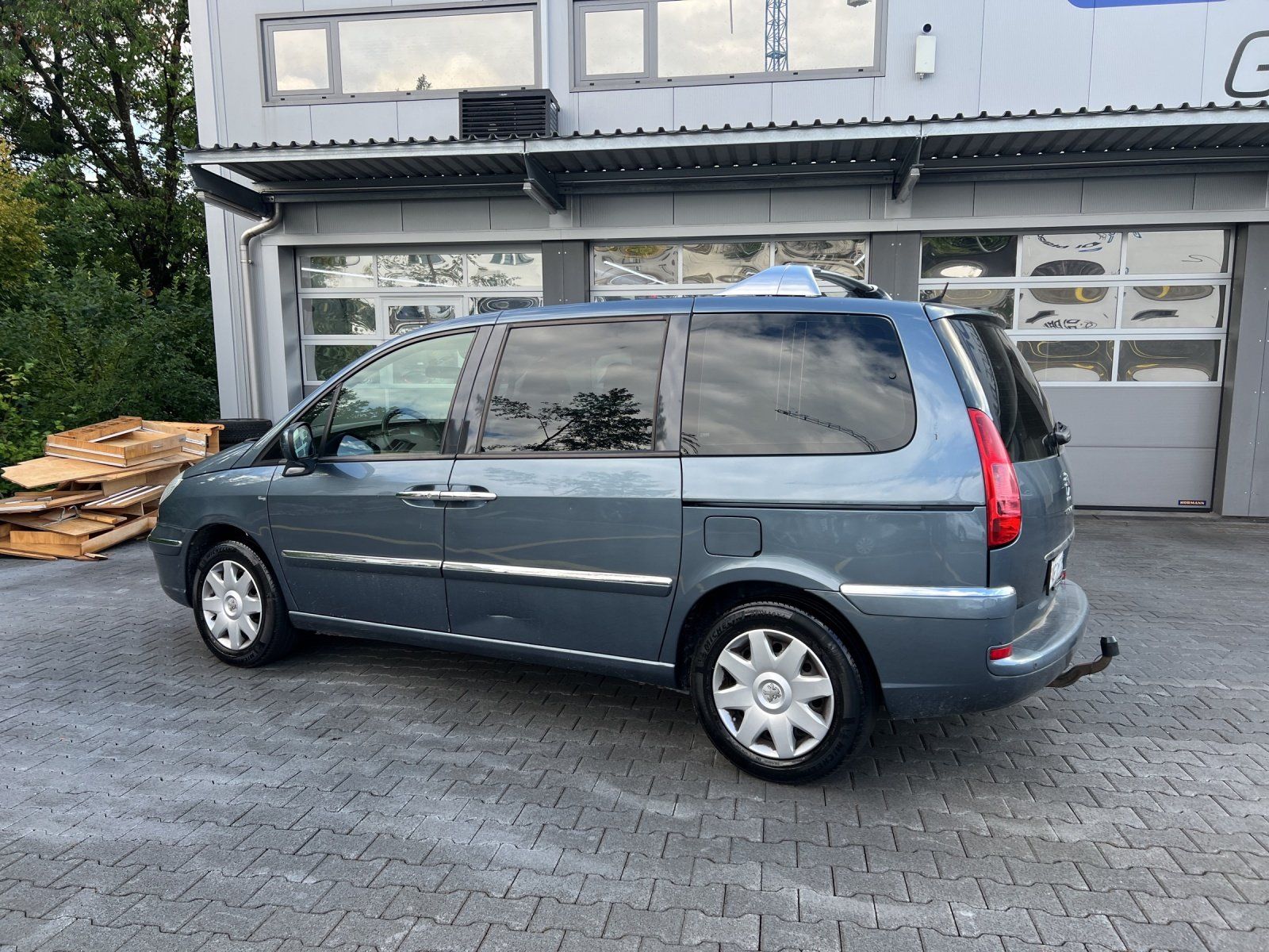 Peugeot Automobili: Peugeot 807 2.0 HDi – Usato da Kölliken venduto da Apollo74 2