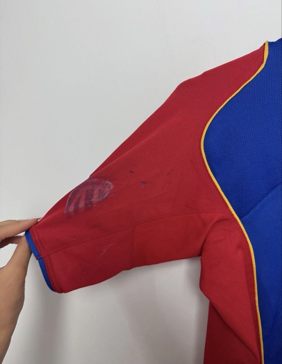 FC Basel Scarpe, pantaloni & magliette da ginnastica: Fc Basel 2004/06 trikot – Usato da Allschwil venduto da lor_6cgq 9