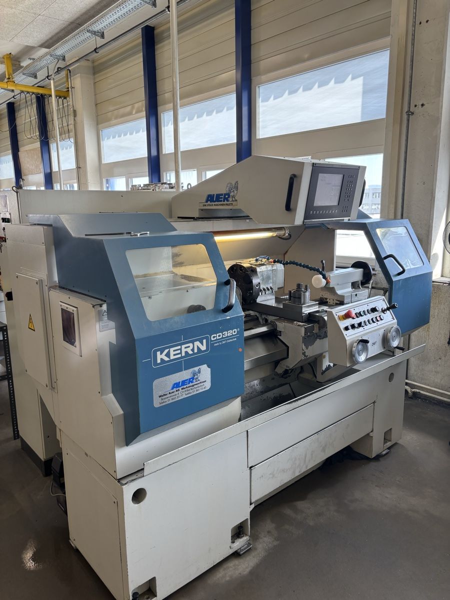 Zyklusdrehmaschine Kern CD 320 Jahr 2000 (Gebraucht) in Richterswil für ...