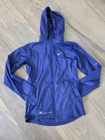 NIKE running Jacke S