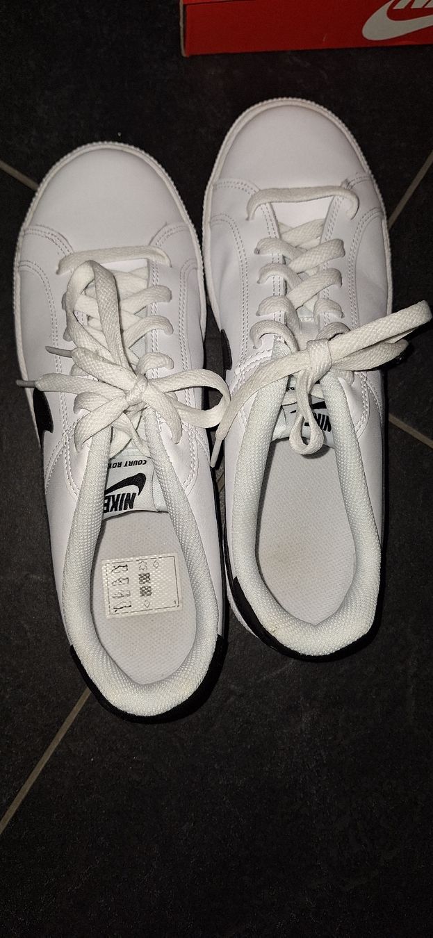 Scarpe da uomo: Nike, court royale – Nuovo (secondo la descrizione) da Zürich venduto da Sibili 4