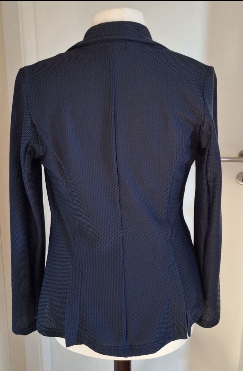 Jacken: Turnierjacket HKM Grösse 38 – Gebraucht aus Lenzburg von Laraniederkofler 1