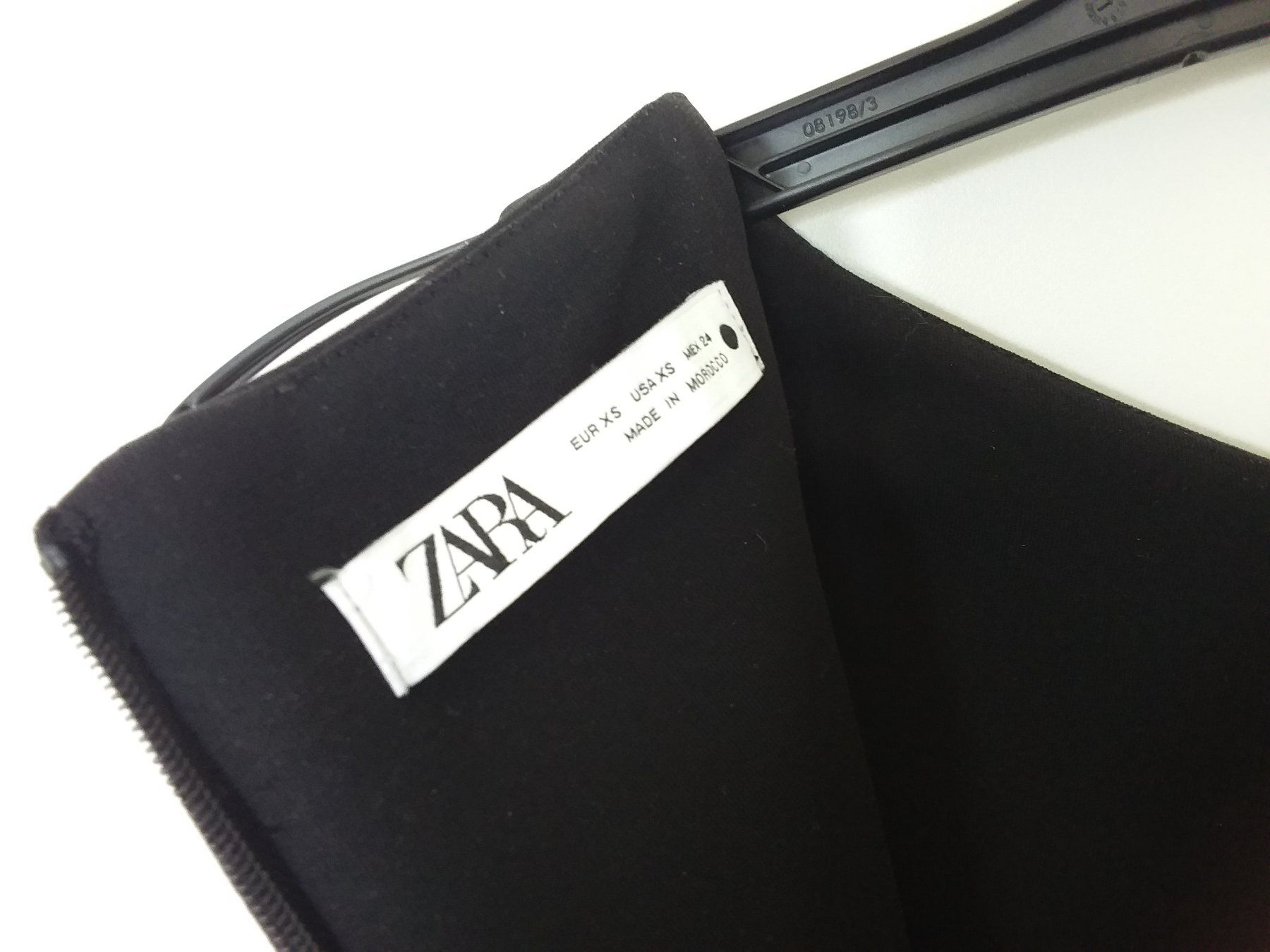 Zara Kleider: ZARA Elegantes schwarzes Kleid, Gr XS – Gebraucht aus Uitikon Waldegg von Risibisi7 2