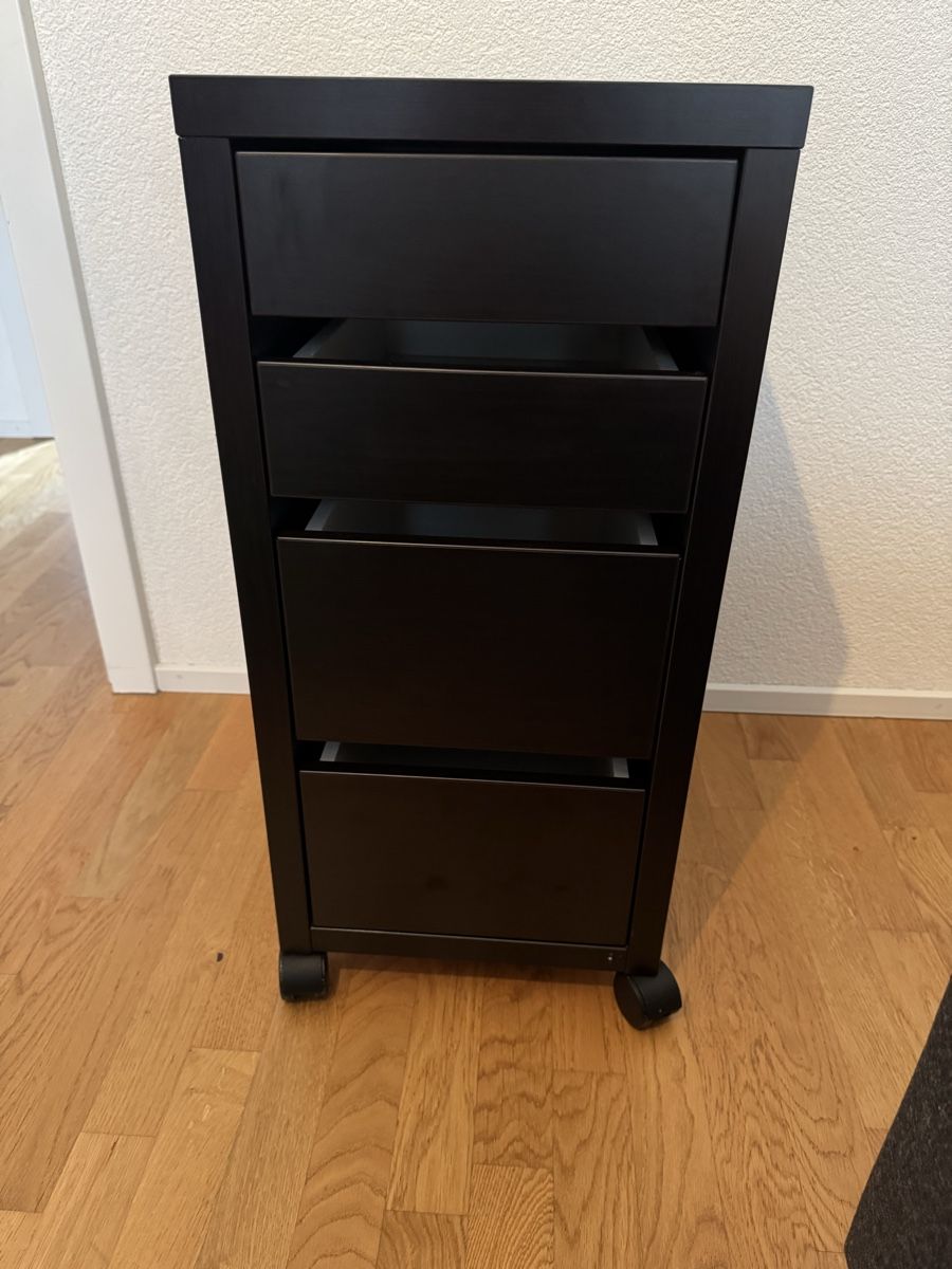 Cassettiere: IKEA Kommode – Usato da Rüegsauschachen venduto da nai_2jfm