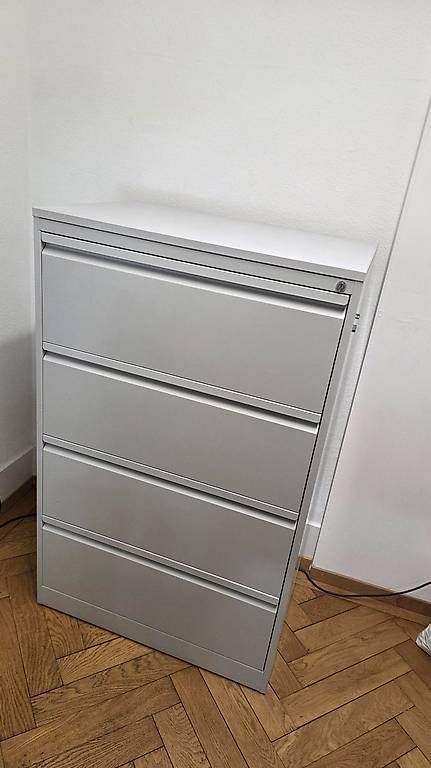 Kommoden: Bürokorpus – Gebraucht aus Münchenbuchsee von masut
