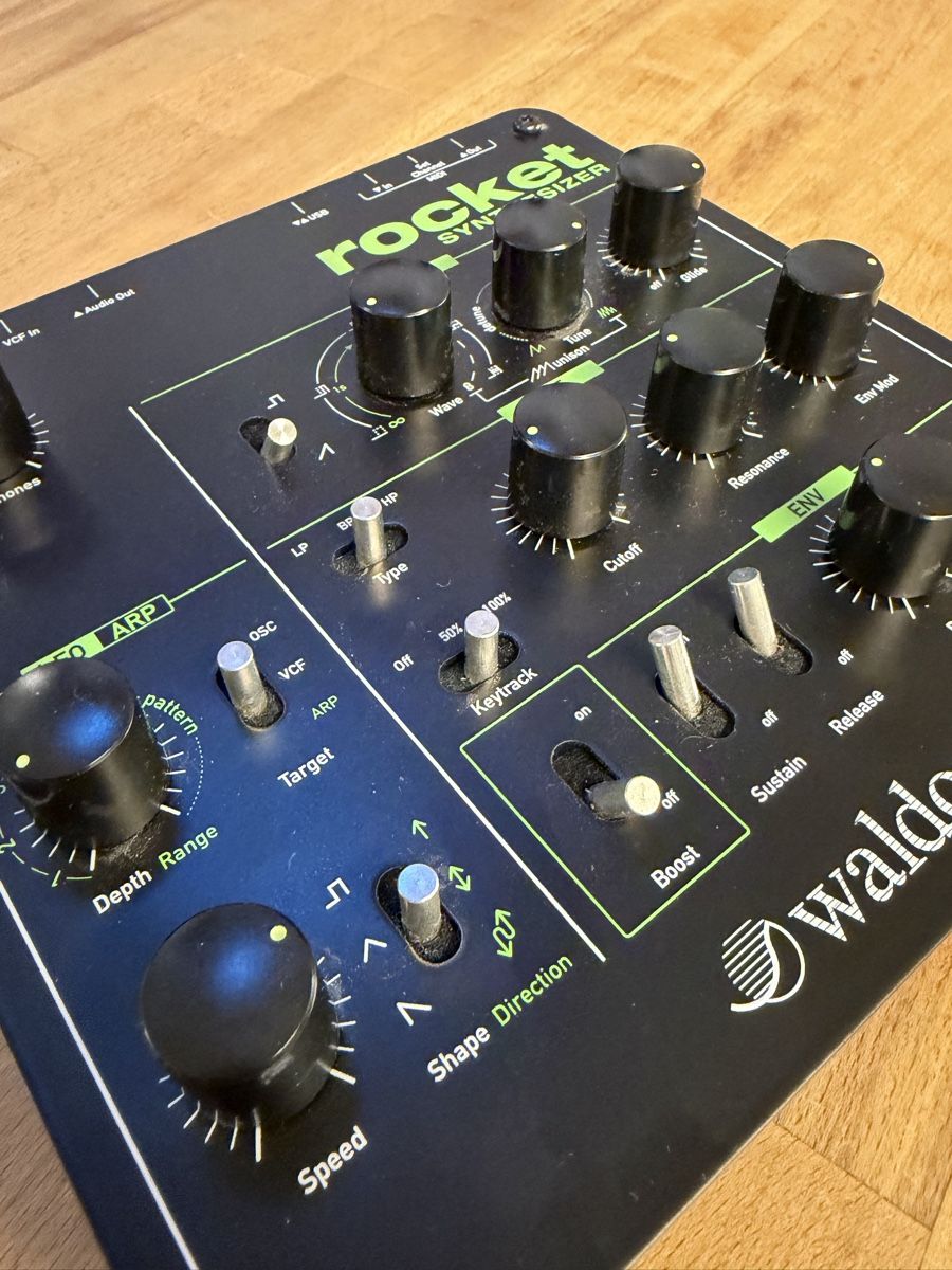 Waldorf Strumenti musicali: Waldorf Rocket Synthesizer – Nuovo (secondo la descrizione) da Küblis venduto da G-L.G 2