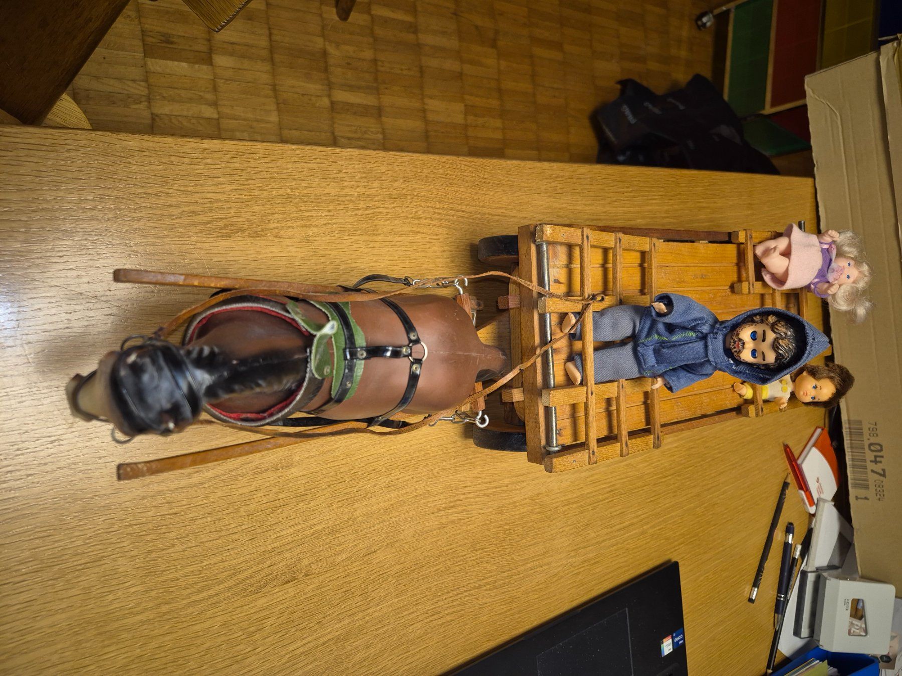 Statuette: Pferd mit Heuwagen mit Bauer und zwei Kinder – Usato da Buttikon SZ venduto da sefa02