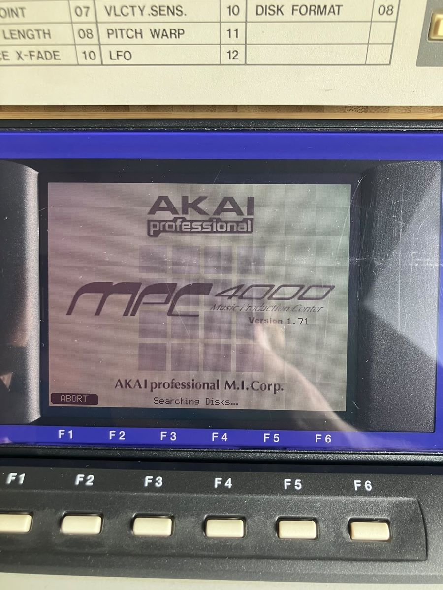 Akai Strumenti musicali: Akai MPC 4000  – Usato da Selzach venduto da adr_8mst 2
