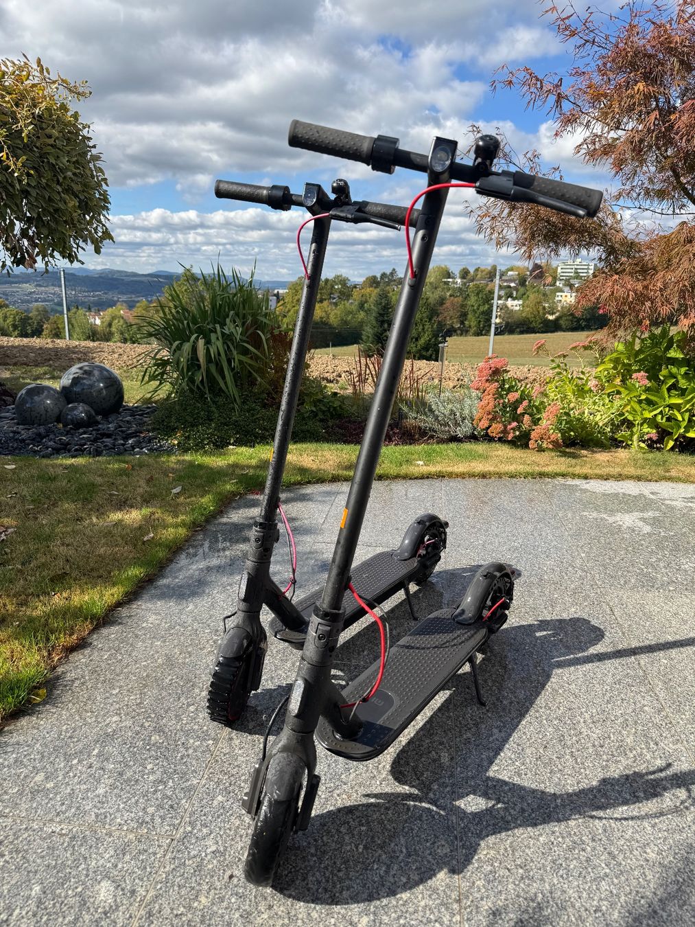 Xiaomi Kickboard: Verkaufe zwei Xiaomi Mi Pro 2 – Usato da Berikon venduto da Nico89