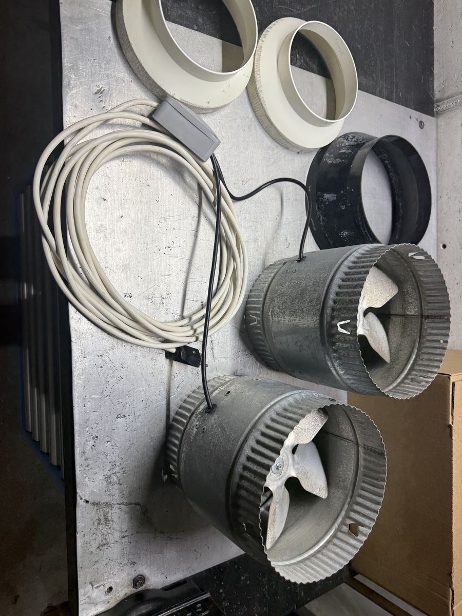 Ventilateurs: Deux ventilateurs industriels  – D'occasion à Choex par Adri27000