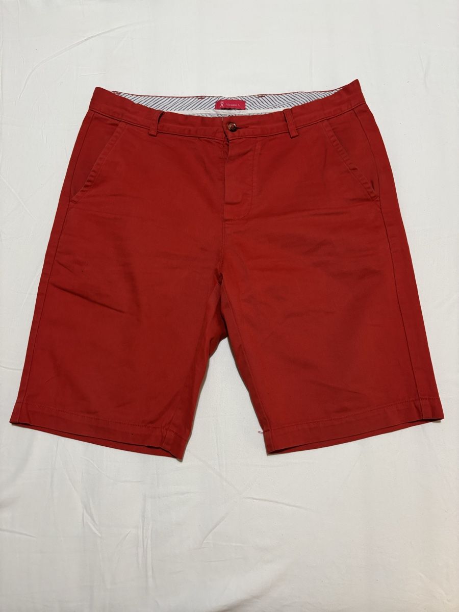 Hosen: Shorts Vicomte A. rouge taille 38 – Gebraucht aus GENÈVE von Gaasss