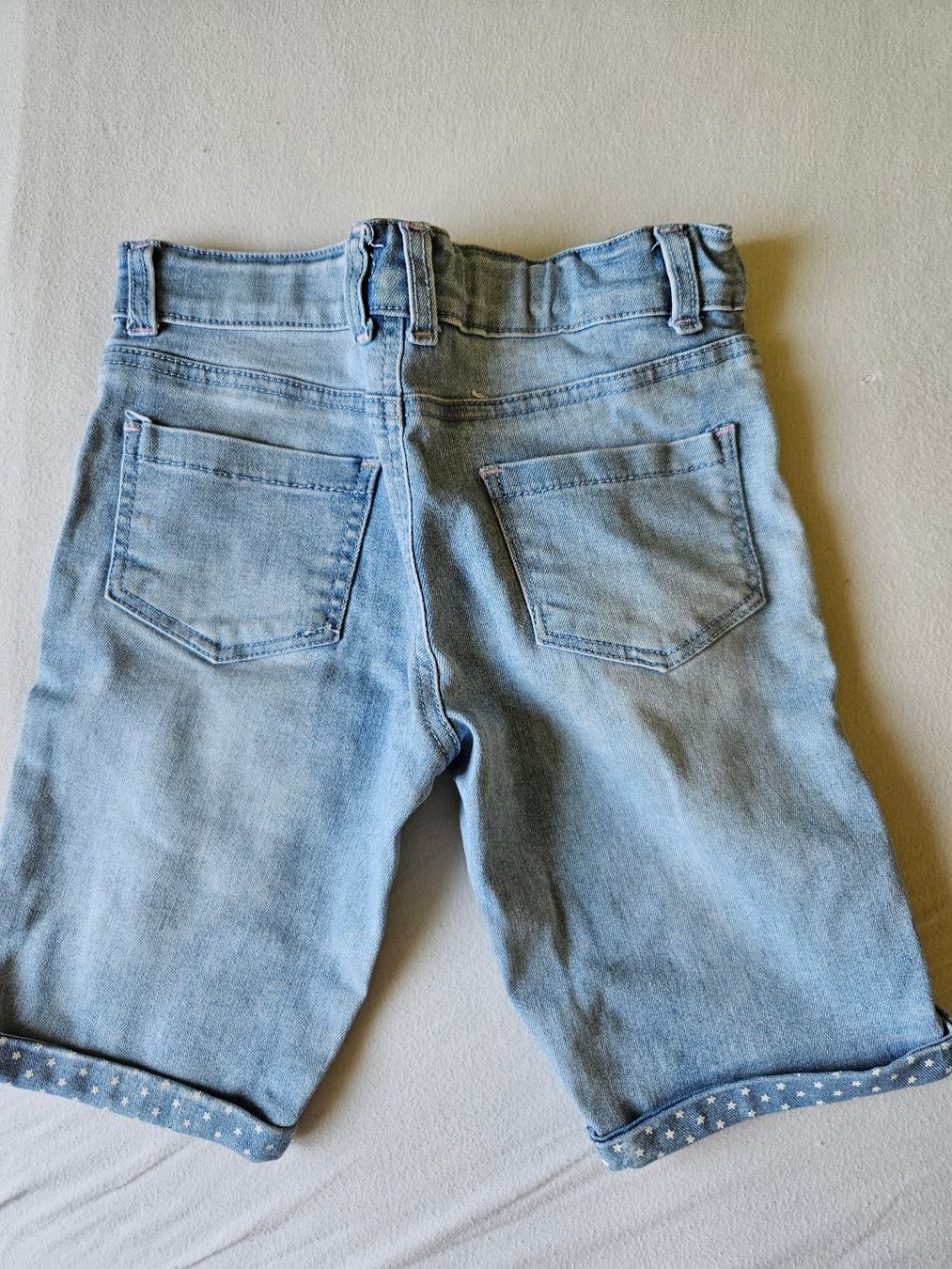 Pantaloni: Kurze Jeans Gr. 134 – Usato da Unterengstringen venduto da saraman 2